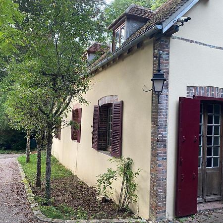 Villa Le Charme Mézilles Esterno foto