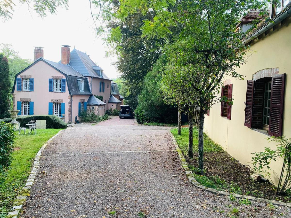Villa Le Charme Mézilles Esterno foto